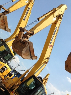 Used Excavator komatsu 200-8 good price good condition
