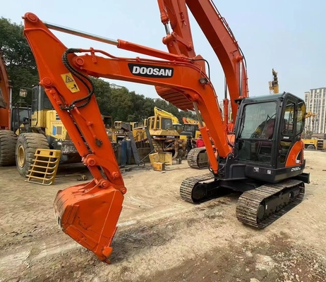 Hot Sale 90% New Korea 6Ton Used DOOSAN DX60-9C Excavator 42.5KW Engine Included Motor Gearbox Kawasaki Poclain Huade Low Price